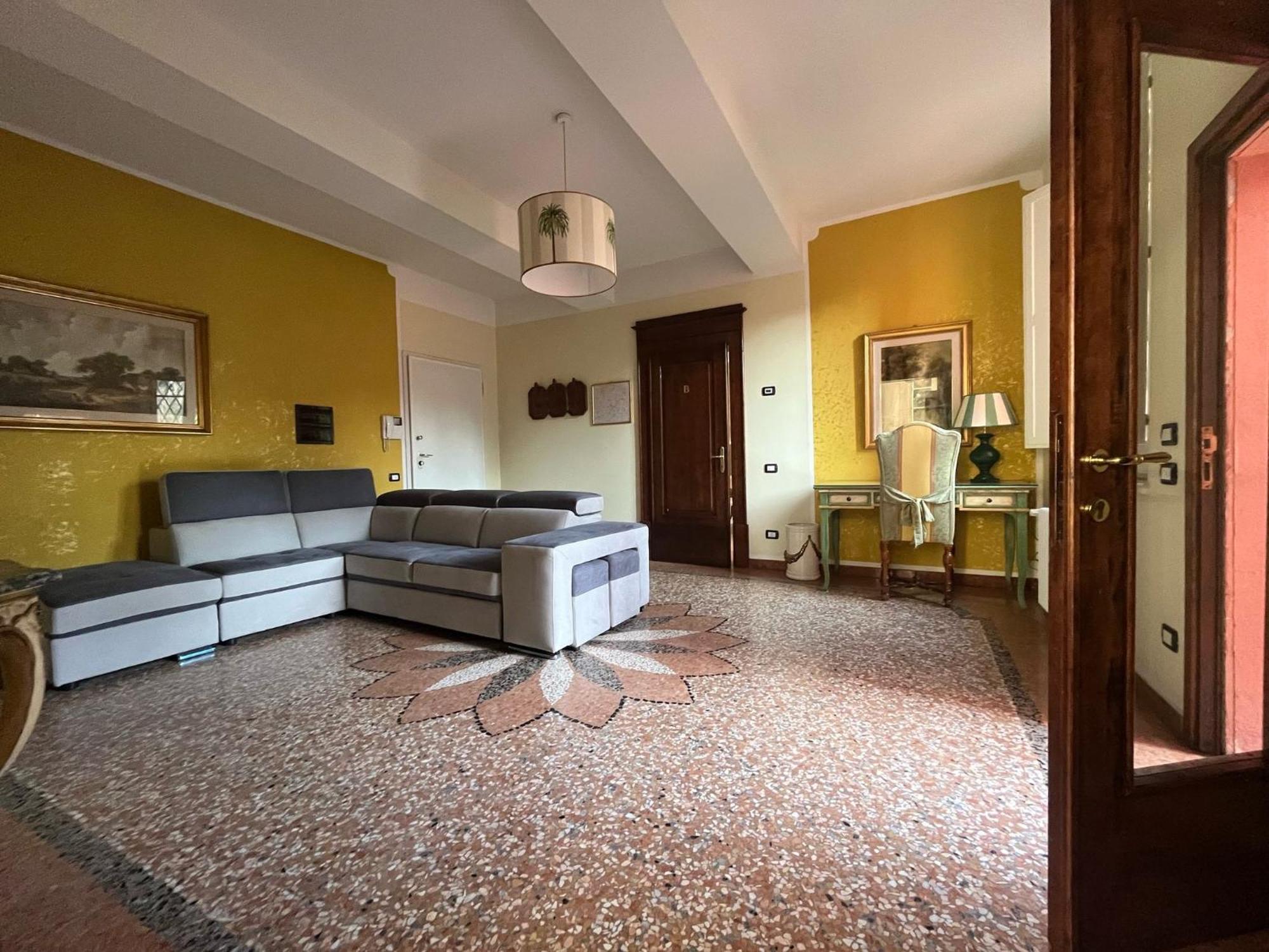 Apartament Saragozza Flat & Secret Garden Bolonia Zewnętrze zdjęcie